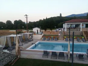 kedra Village wooden chalet in the mountain me iamatika loytra  with thermal spas - Image 5