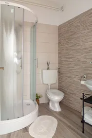 One Bedroom Apartment for 3 Persons - Image 3