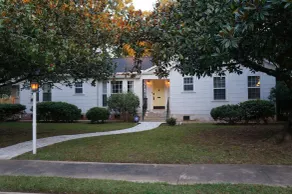 Twin Magnolias - Fully Remodeled early 20th Century home in downtown Sylacauga! - Image 5