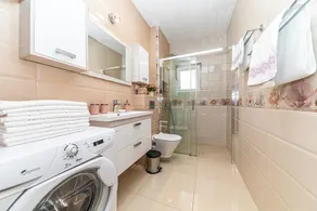Villa Rosemary - seafront, pool, jacuzzi, gym, pool table - Image 5