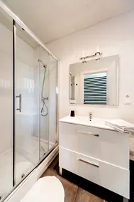 Vilaro Park Güell house with private pool. For groups of friends and families - Image 4