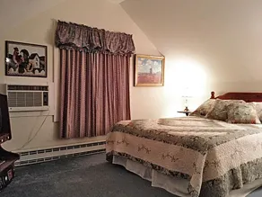 Nelson Avenue Pines Bed and Breakfast - Image 3