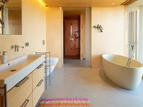 Contemporary 3-bed House With Infinity Pool and Countryside Views - Image 2