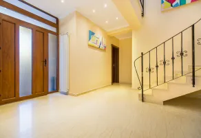 Best accomodation at 800m to Bucharest Old Town - Image 3