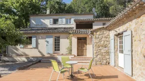 MAISON TRES SPACIEUSE AVEC GRANDE PISCINE - Image 3