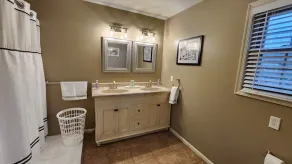 3-bedroom townhouse close to Mechanicsburg, Camp Hill, Harrisburg and Hershey  - Image 4