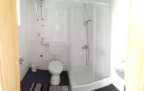 45sqm bungalow 2 room air conditioning 2xTV washing machine - Image 2