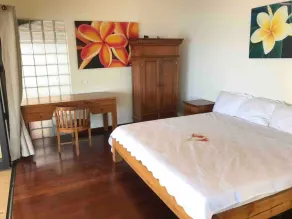 Ocean Front Bungalow - Image 4