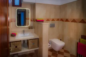 Apartamento de lujo con impresionantes vistas y terraza en la azotea, hidromasaje y conexión Wi-Fi gratuita - Image 2