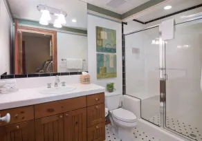 Gorgeous 4 bedroom ski-in/out condominium, immaculate interior!! - Image 5