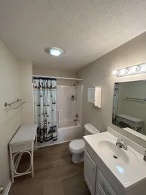 Riverfront Property Newly Renvoated The Sweet Retreat - Image 3