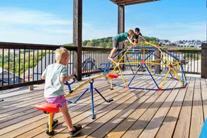 Top Lake View Retreat with 3 Decks, 2 Game Rooms, Theater, Free Tickets & Community Pool - Image 5