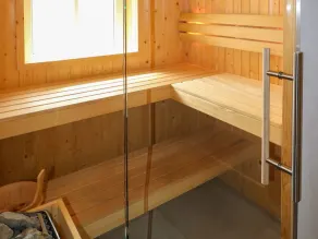 Villa in Friesland with Jacuzzi and Sauna - Image 3