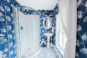 Cozy, historic 5-bedroom home in Amish country - Image 3