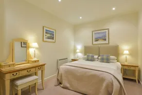 Coachmans Cottage - en dejlig mews sommerhus med lukket have - Image 3
