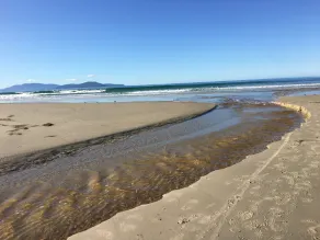 Beachbreaks Marion Bay - Image 5