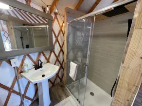 Luxury Yurt in Mineral Wells - Image 2