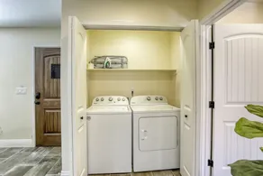 Centennial Hills Luxury Guesthouse In Northwest Las Vegas - Image 2