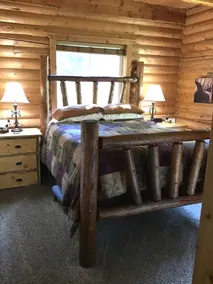 Mighty Moose Log Cabin, 20 Minutes to W Yellowstone, Fishing, Sleeps 10. - Image 4
