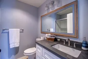 Récemment rénové 2BR 2. 5BA 1400 SQFT - Image 3