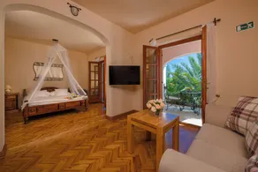 Villa Terra  Mediterranean style villa located on the island of  Hvar - Image 5