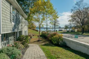 5 Sterne bewertet!<br>Neubau, 1 Schlafzimmer Back Cove Apartment mit Blick auf das Wasser! - Image 5