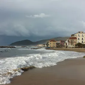 Detached house with great views of the sea and mountains, ideal with a dog - Image 4