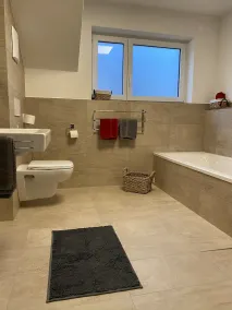 Sunny Home 3-room apartment - Image 3