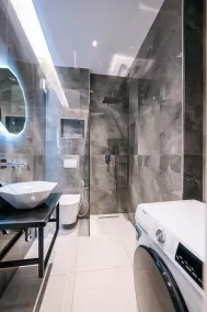 Day Lux Apartments - Image 3