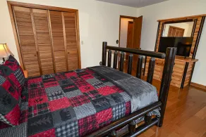 Close to Town • Mountain Views • Fast Wifi • Pet Friendly - Image 5