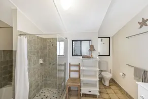 Yallambee Cottage Beach Front - Image 2
