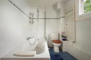 Privat solrig villa med opvarmet pool og adgang til floden. - Image 3