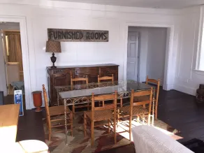Apartment In Historic 1785 Thomas Jenkins House - Image 4