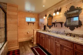 Natur-Seeanwesen, privater Steg plus 7 Schlafzimmer, 4 Badezimmer - Image 4