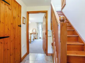 3 bedroom accommodation in Runcton Holme - Image 2