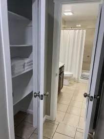 Renovated cozy and clean house near UofA - Image 5