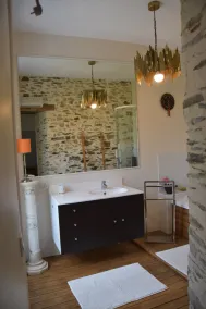 Character House with Pool and Jacuzzi - Image 3