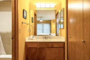 Appartement en copropriété | Vue sur l'eau - Image 2