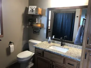 4 Bedroom House.. Great for Packer Games! - Image 2