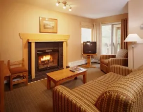 Spacious two-bedroom fully outfitted condo in Banff - Image 5
