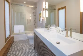 Luxurious and newly remodeled ski-in/ski-out with gorgeous views!! - Image 4