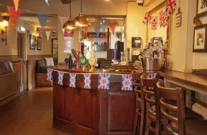 The Bell Hotel Woburn By Greene King Inns - Image 3