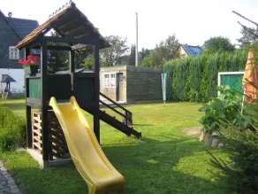 Vacation in the neighboring house - Image 2