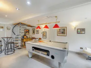 6 bedroom accommodation in Highley, near Bridgenorth - Image 2
