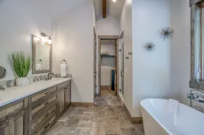 The Retreat - Meredith Lodging - Image 5