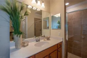 Treviso Bay Condo on rarely available Top Floor - Image 5