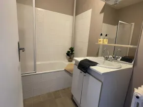 Spacious Alpine 3-bedroom Pyrenees Apartment - Image 2