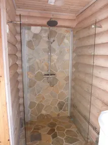 Luksus bjælkehus, midt i naturen, egen strand. Wi-fi og moderne faciliteter. - Image 4