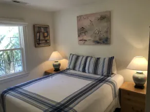 3 BR, 2 BA Maison élevée de charme - 1 bloc à la plage! Grande véranda avec hamac! - Image 5