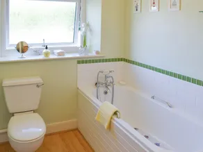 Alojamiento de 2 habitaciones en Buckfastleigh - Image 3